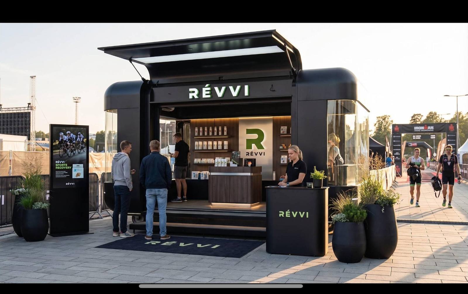 RÉVVI event unit with fitted signage