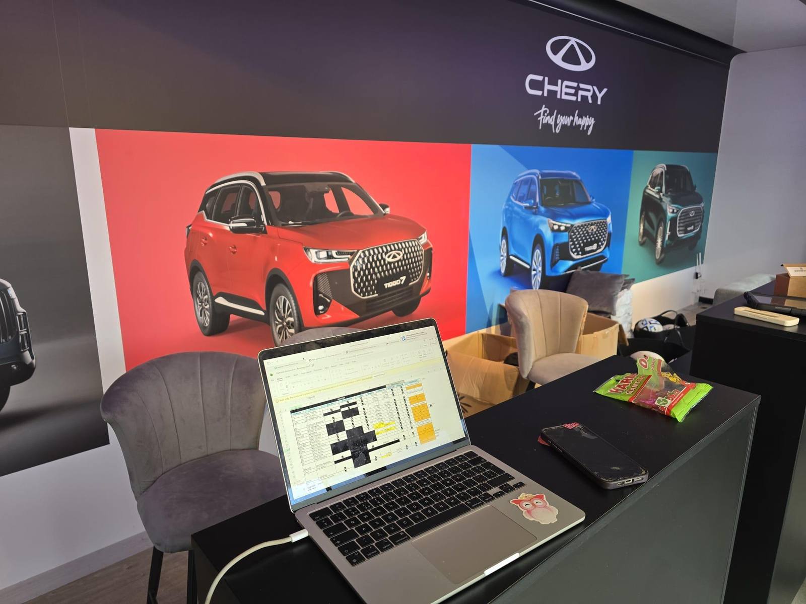 CHERY wall graphics