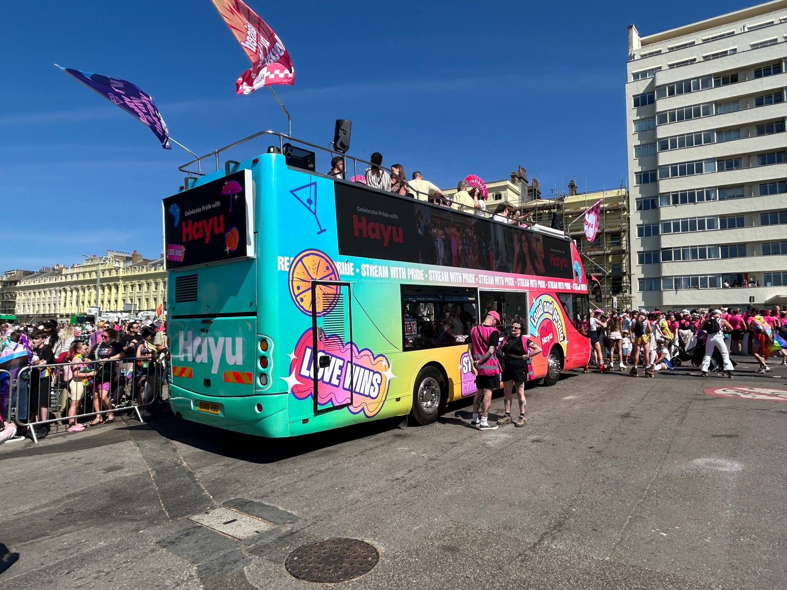 Hayu bus rear on the street