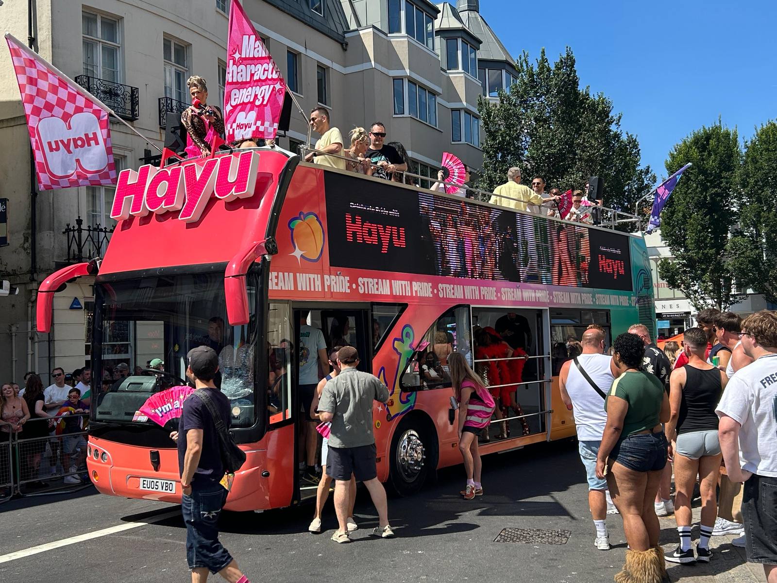 Hayu bus on the street