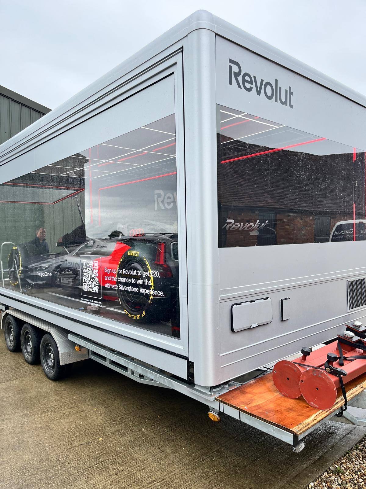 Revolut trailer graphics
